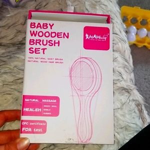 Baby wooden brush set